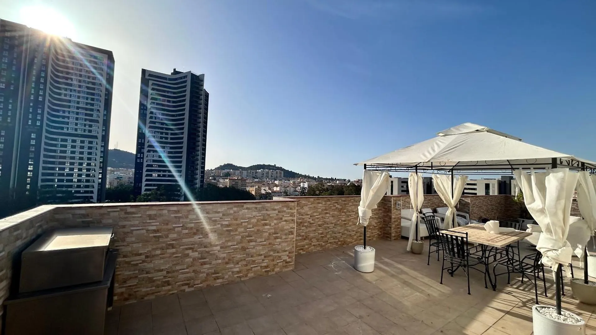 Vistas Rascacielos Infinito Ciudad Málaga